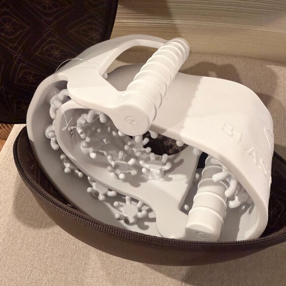 NWT Ashley Black BlasterBand FasciaBlaster | 36 Claws Deep Tissue Tool - Picture 6 of 10